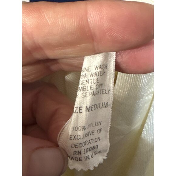 Diane Von Furstenberg Vintage Ivory Lace & Satin Nightgown - Size M‎ - Picture 5 of 5